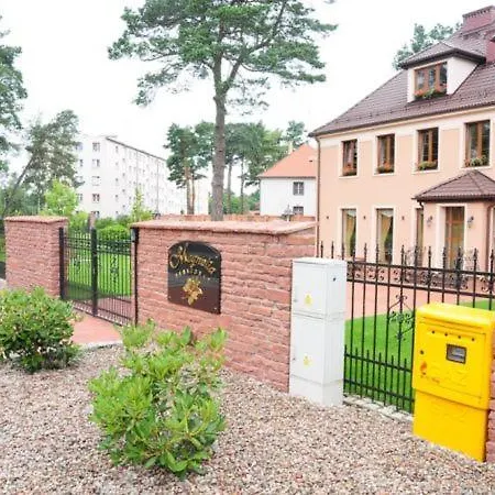 アパート U Malgorzaty Wygodne Mieszkanie Z Balkonem Dla 2 Osob ボルネ・スリノボ